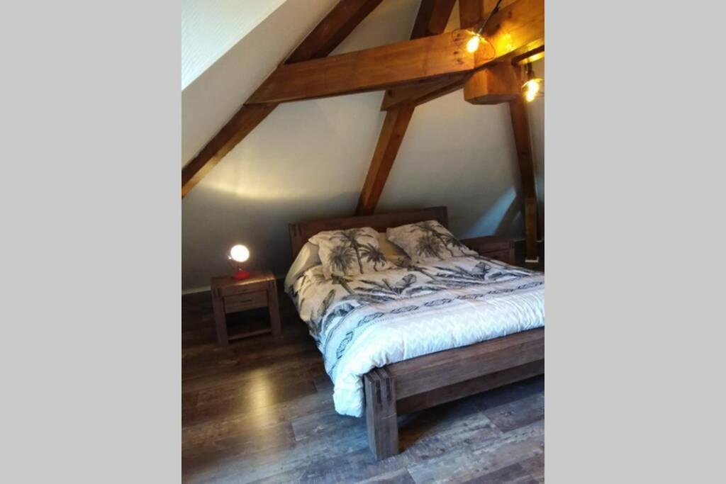 Appartement Lumineux, Calme Et Panoramique !! Pouligney-Lusans Luaran gambar