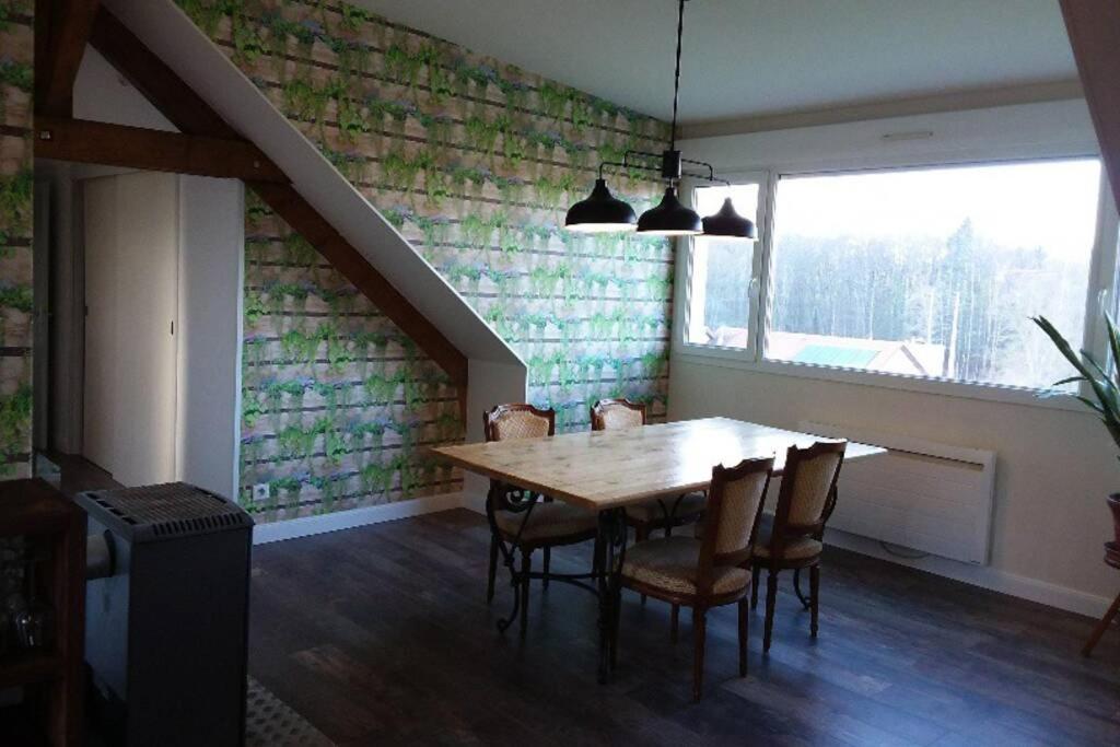 Appartement Lumineux, Calme Et Panoramique !! Pouligney-Lusans Luaran gambar